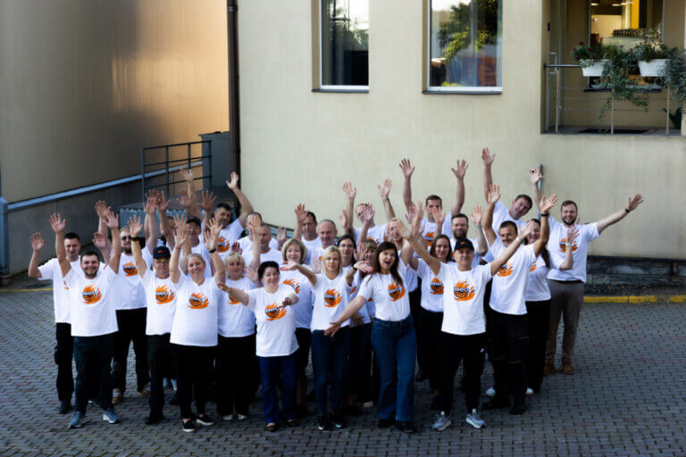 2025_Neo_ofisa_darbinieki